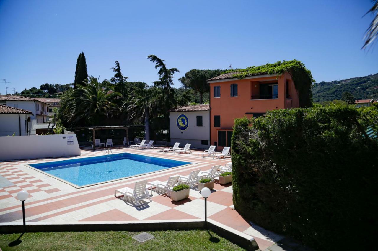 Appartamenti Maricampo By Helloelba Marina di Campo Exteriör bild