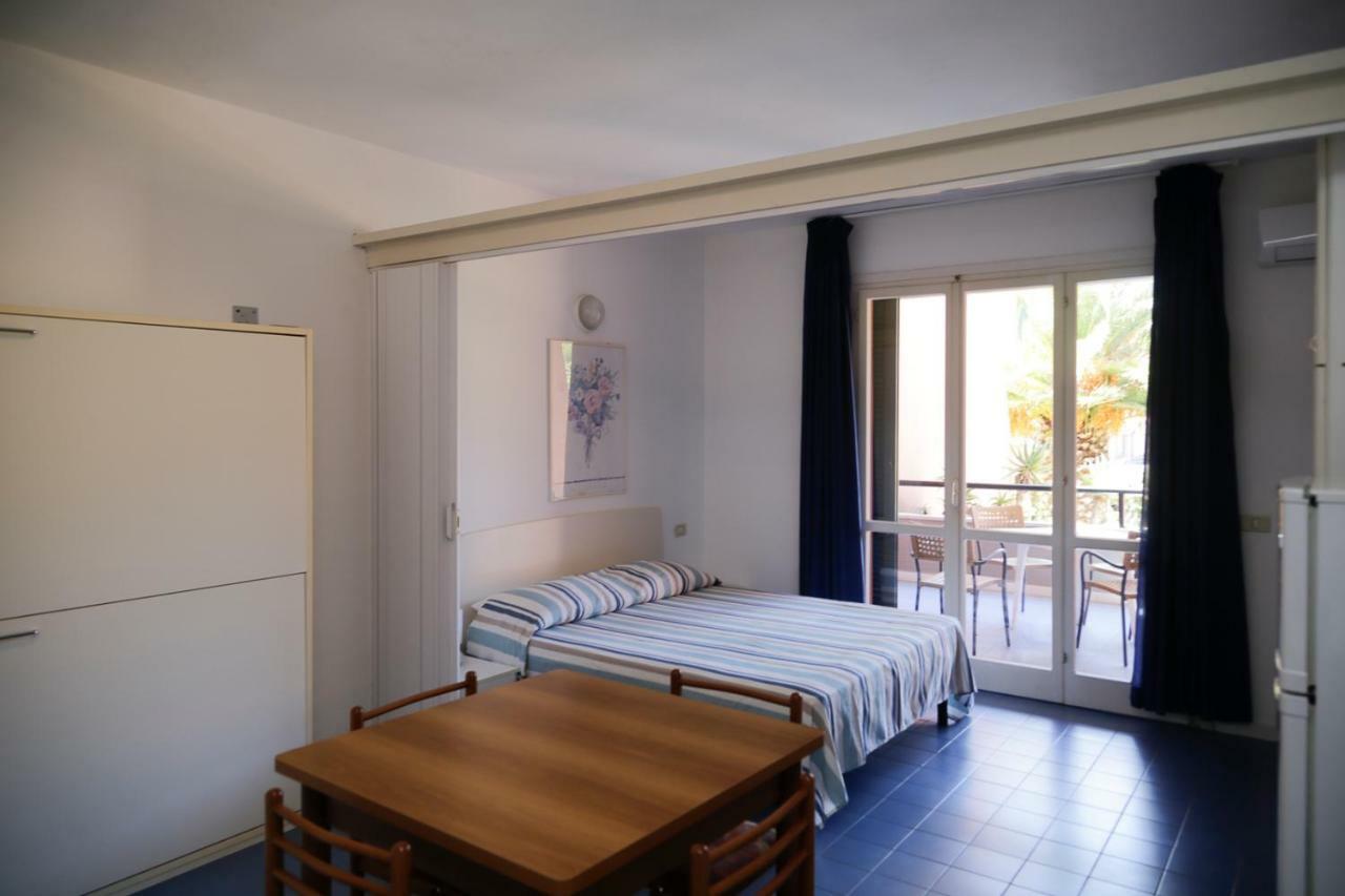 Appartamenti Maricampo By Helloelba Marina di Campo Exteriör bild