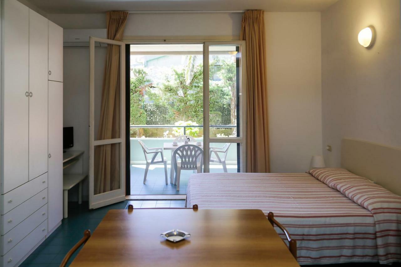 Appartamenti Maricampo By Helloelba Marina di Campo Exteriör bild
